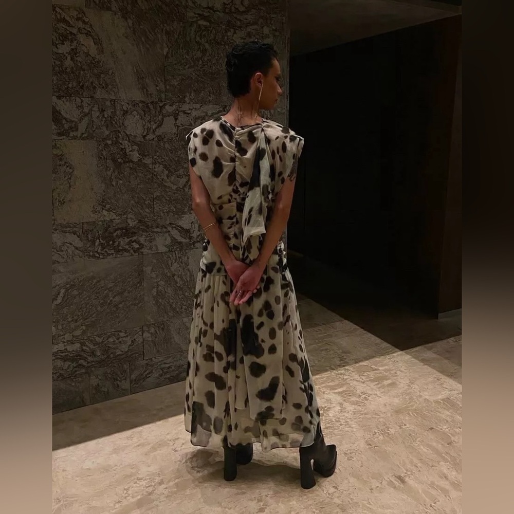 ZARA FW24 ANIMAL PRINT VOLUMINOUS MIDI DRESS ZW COLLECTION - Picture 5 of 11